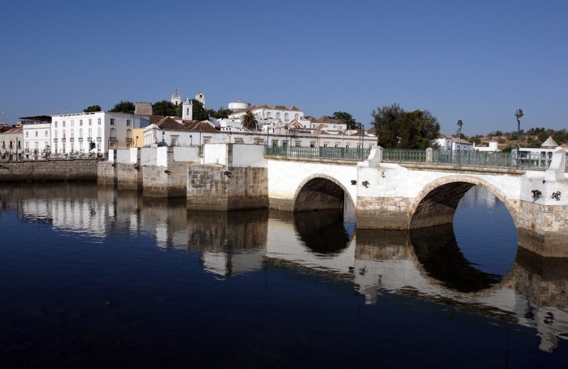 Tavira_32598520